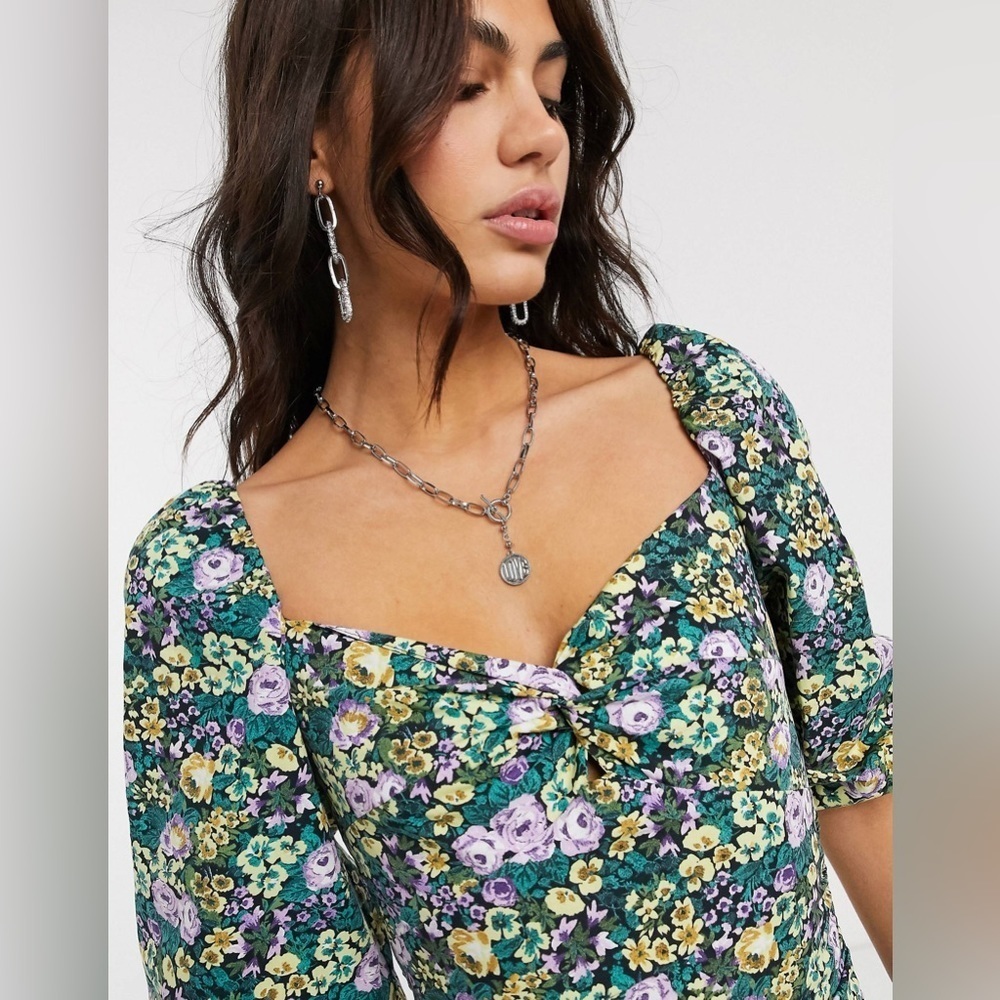 Floral Ruched Mini Dress - Picture 4 of 9